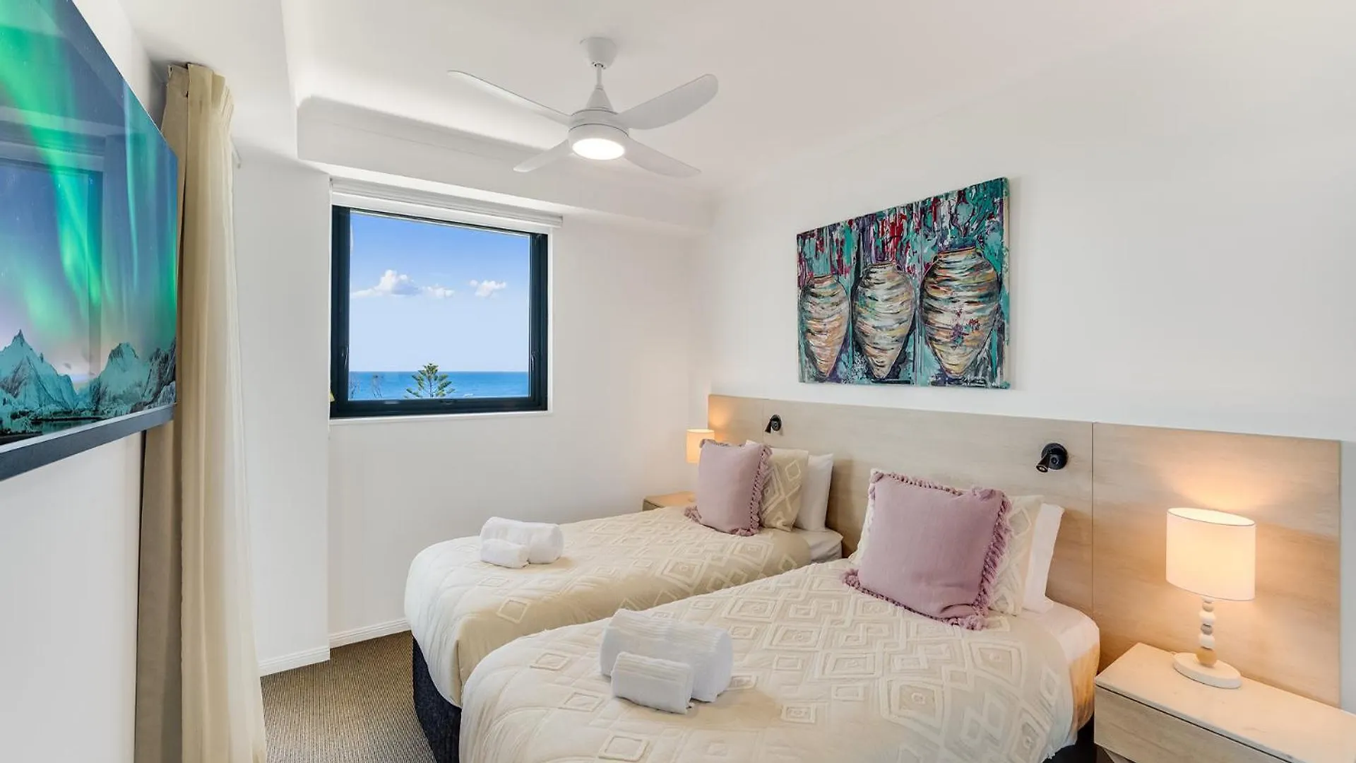 Alex Beachfront Apartment Alexandra Headland