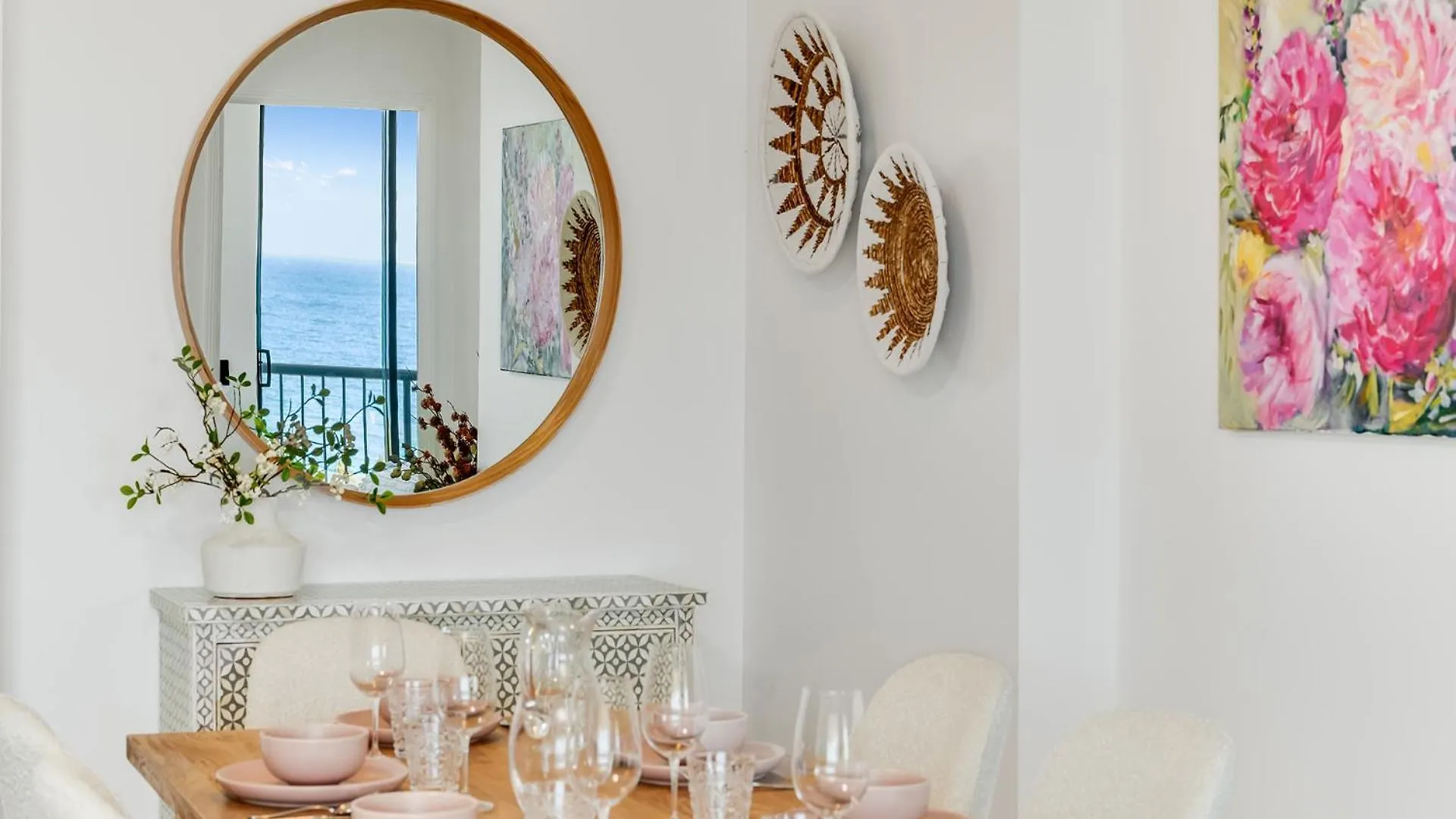 Alex Beachfront Apartment Alexandra Headland